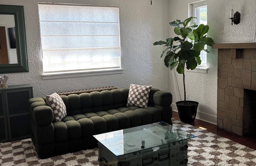 Dormont House | Charming Pittsburgh Getaway - Private Home - 2 Beds