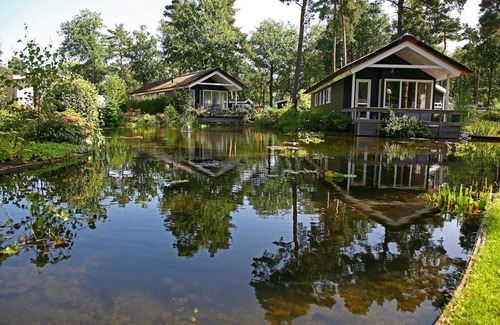 Markelo Ski Chalet | Charming Pondside Chalet