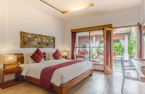 Melayang Resort | Charming pool view room close to Ubud with a shared infinity-edge swimming pool