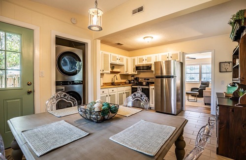 Beaufort House | Charming Port Royal Cottage: Walk to Dining, 5 Min to Parris Island, Beach & Bike Trails!