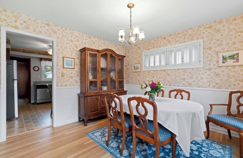 Erie House | Charming Presque Isle Home w/Lake Access