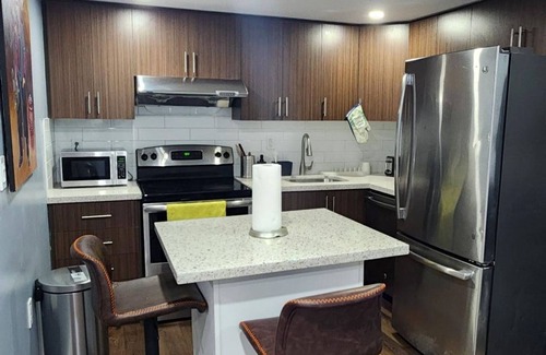 Brampton House | Charming Private 2 bedroom 1 Bathroom Basement Suite in awesome Brampton