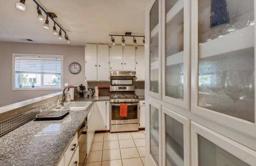 Whittier House | Charming Private 2BDR Near All Things Downtown