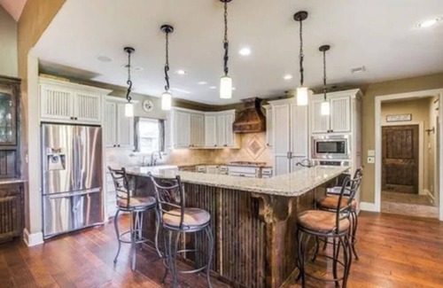 Gainesville House | Charming Private Estate Near WorldStar Casino- Sleeps 10