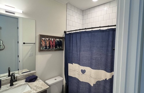 Shelby Hills Apartment | Charming Private Suite-2 Miles to Downtown!