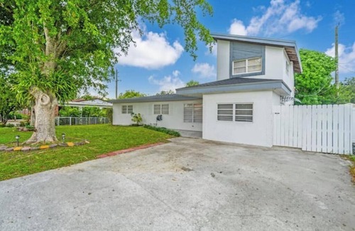 Pompano Beach Apartment | Charming Private Studio Getaway