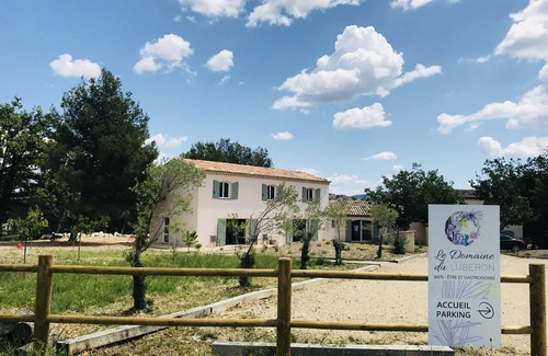 Grambois Villa | Charming property, Spa and 16.5m swimming pool in an exceptional site