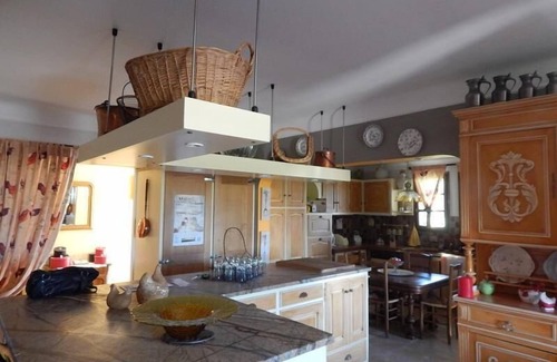 Cheval-Blanc Villa | Charming Provencal Villa at the foot of the Luberon