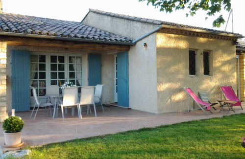 Cheval-Blanc Villa | Charming Provencal Villa at the foot of the Luberon