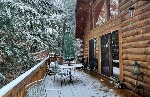 Hillsdale Cabin | Charming, Quiet, River Front