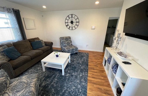 Bedford House | Charming Ranch in Quiet Neighborhood