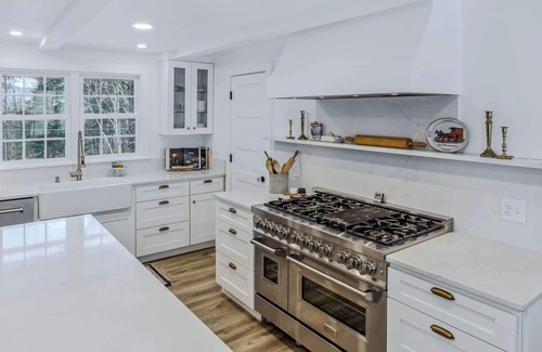 Woodstock House | Charming Ranch in the Woods - Woodstock Way