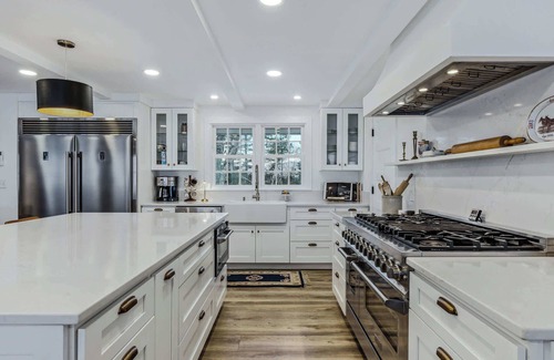 Woodstock House | Charming Ranch in the Woods - Woodstock Way