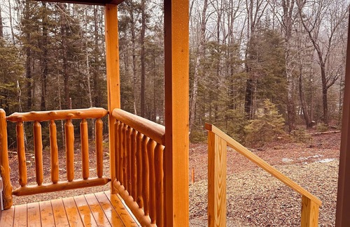 Surry Cabin | Charming Red Surry Cabin close to Acadia National Park and Bar Harbor