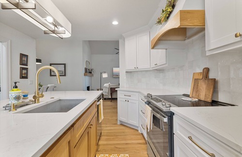 Frisco House | Charming renovated 3-bedroom bungalow with WiFi and AC in fabulous Frisco TX