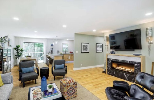 Asheville Cottage | Charming Renovated 3/2-Cottage with Hot Tub, Firepit and Fireplace.