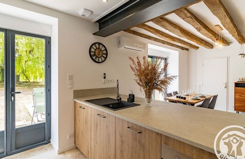 Vivy Cottage | Charming renovated, air-conditioned and spacious cottage for 4 in Vivy