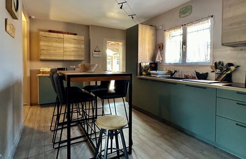 Saint-Didier House | Charming renovated house: Heated, Pétanque, Garden, and Quiet.