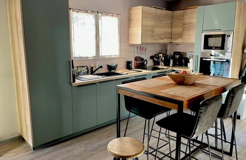 Saint-Didier House | Charming renovated house: Heated, Pétanque, Garden, and Quiet.