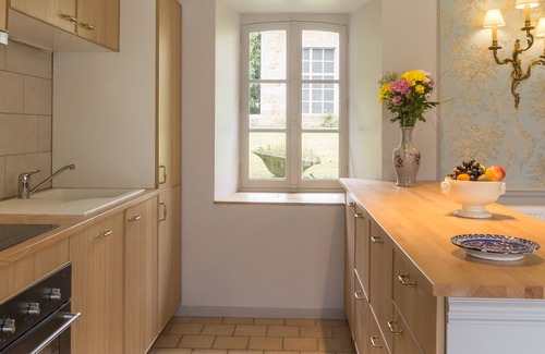 Bacilly Cottage | Charming renovated house with private garden in Mont St-Michel Bay