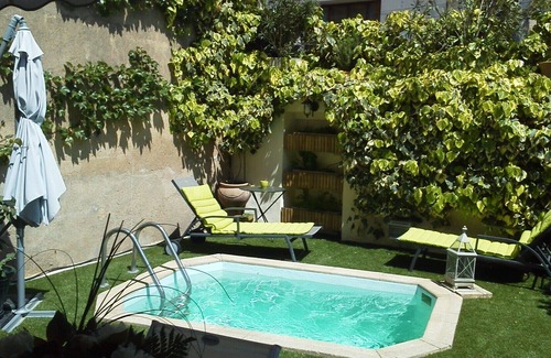 Valros House | CHARMING RESIDENCE IN THE HEART OF A PICTURESQUE VILLAGE