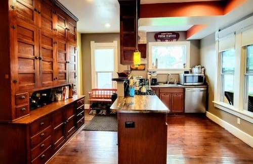 Fort Atkinson House | Charming Restored 1891 House