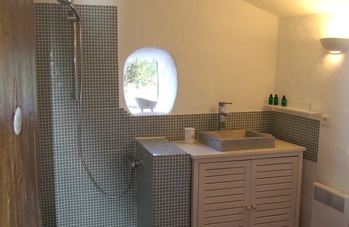 Reilhanette House | Charming restored sheepfold - 2 people