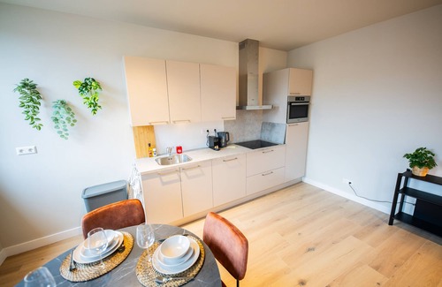 Noord Villa | Charming Retreat 3BDR Apartment PKB