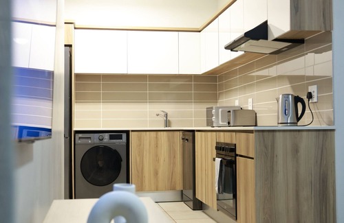 Greater Johannesburg Metropolitan Area Apartment | "Charming Retreat: Cozy Haven