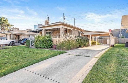 Indianapolis House | Charming Retreat in Indy!