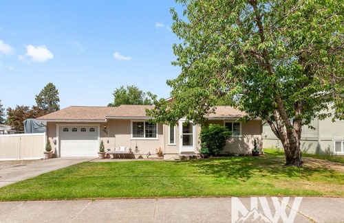 Coeur d'Alene House | Charming Retreat Near Trails w/Hot Tub & Games!