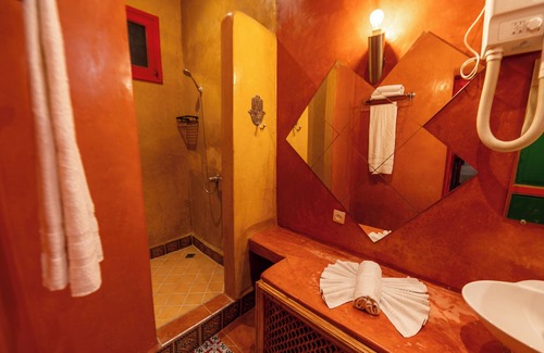 Zekkak Er Roumane House | Charming riad in superb Fès : luxury suite