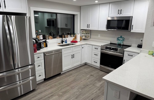 Fort Myers House | Charming River front 3-bedroom house with AC and WiFi in North Fort Myers
