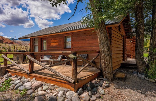 Dubois Cabin | Charming riverfront 2-bedroom cabin in enchanting Dubois with WiFi