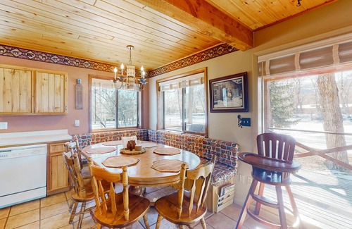 South Fork Cabin | Charming riverfront cabin with mountain view, firepit, washer/dryer & grill