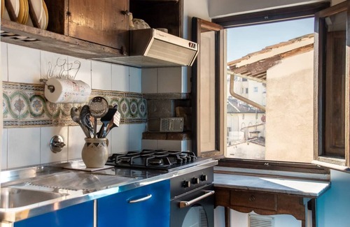 Oltrarno Apartment | Charming, Romantic Apartment, 50mt from Ponte Vecchio, AC, WIFI, LIFT