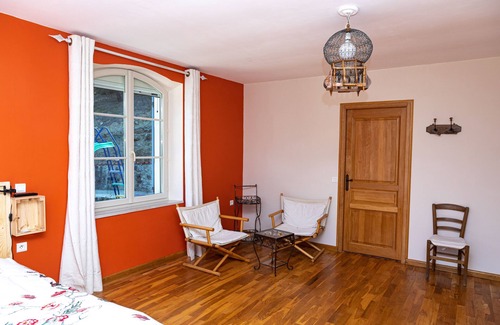 Roussas House | Charming room in Drôme provençale