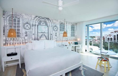 Nassau Hotel | Charming Room w/Beach Access - Multiple Pools | Perfect for Romantic Stay