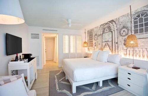 Nassau Hotel | Charming Room w/Beach Access - Multiple Pools | Perfect for Romantic Stay