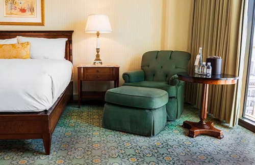 Civic Core Hotel | Charming Room with Outdoor Pool Oasis | 1 Minute Walk from Gaslamp