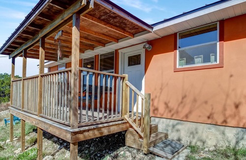 Fredericksburg House | Charming rural escape with shaded porch & wonderful Hill Country view