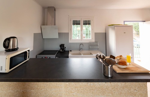 Tourtour Cottage | Charming rural "olive" cottage on a 17Ha estate.