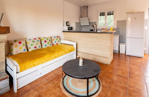 Tourtour Cottage | Charming rural "olive" cottage on a 17Ha estate.