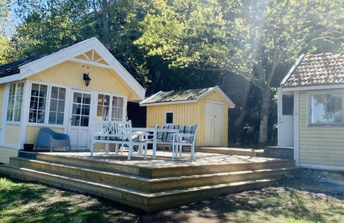 Varmdo Cottage | Charming Rustic Swedish Archipelago Cottage by the water