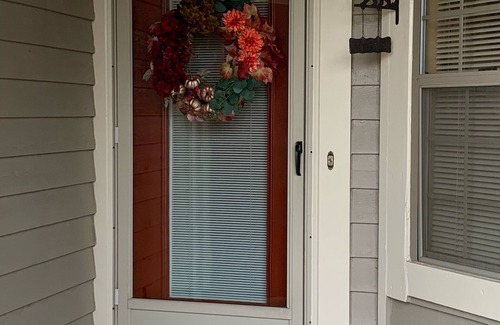 Seven Springs House | Charming Rustic Townhome in the Heart of the Villages at Seven Springs