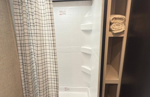 Spring Hill House | Charming RV with AC in Spring Hill - Perfect for a getaway