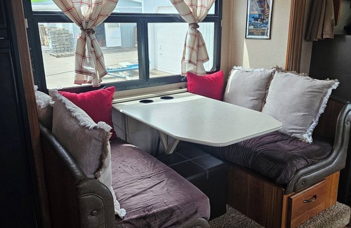 Meredith House | Charming RV with 3 beds and WiFi, AC with Pondside View in East Meredith