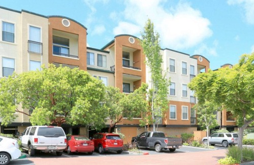 East San Mateo Apartment | Charming San Mateo 1BR w/ Pool, Gym & W/D, near Target, by Blueground