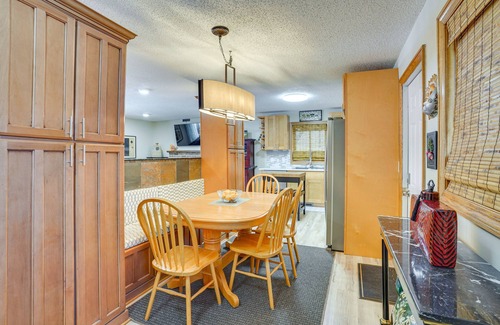 Savage House | Charming Savage Home w/Yard: 18 Mi to Minneapolis