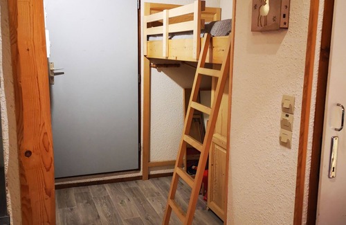 Habere-Poche Apartment | Charming Savoyard furnished studio 500m from the slopes